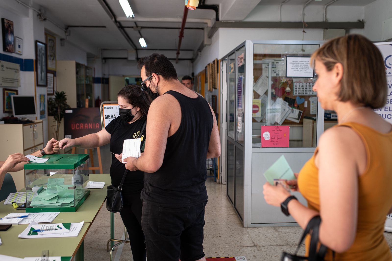 Imágenes de la jornada electoral en Huelva