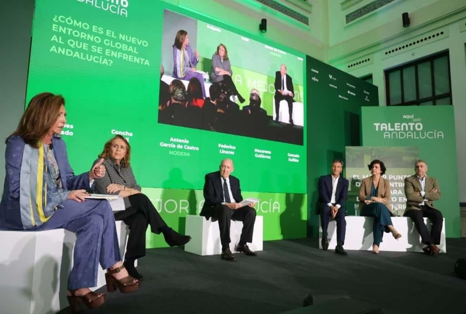 Concha Yoldi, presidenta de Persán; Ángeles Delgado, presidenta de Fujitsu; Macarena Gutiérrez, consejera delegada de Atlantic Copper; Federico Linares, presidente de EY España; Gonzalo Guillén, presidente de Acesur, y Eduardo Baamonde, presidente de Cajamar