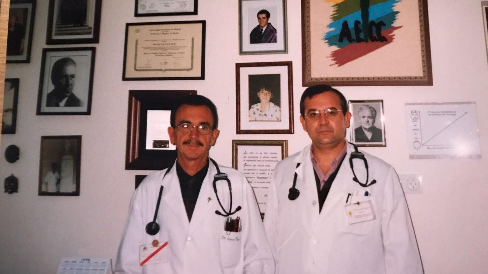 Con Justo Cabrera, con el que diseñó el plan  de los Cuidados Paliativos