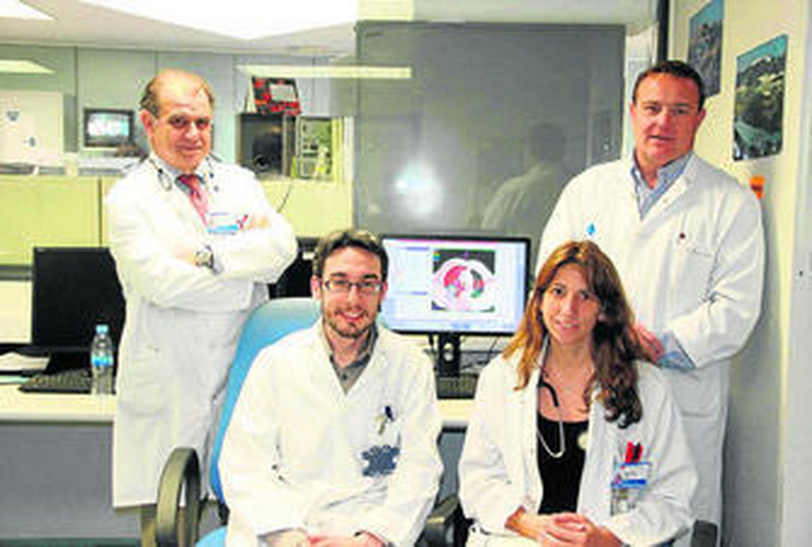 El equipo de oncología radioterápica que aplica la técnica esterotáxica corporal.