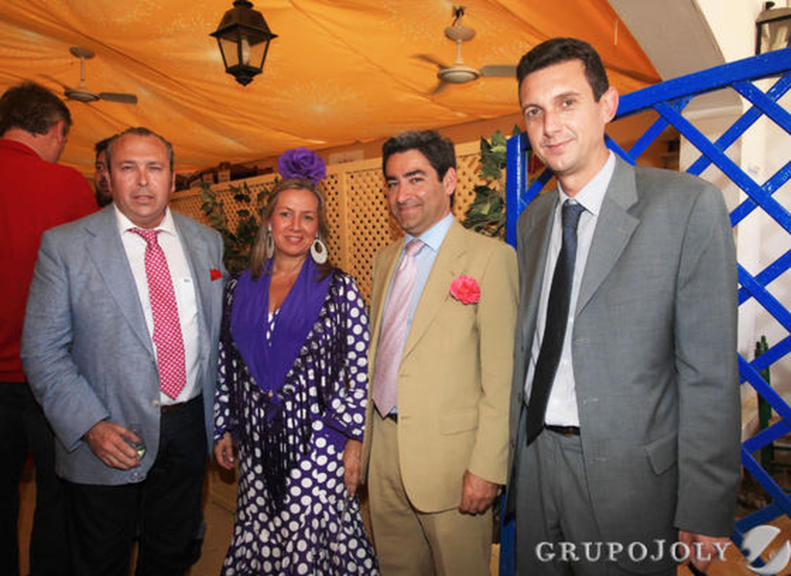 Juan Baquero, consejero delegado de Cirjesa, junto a su mujer, Virginia Vallejo, acompañados por Benjamín Sánchez, director comercial del Grupo Joly en Cádiz, y Miguel Berraquero.

Foto: Vanesa Lobo y Manuel Aranda