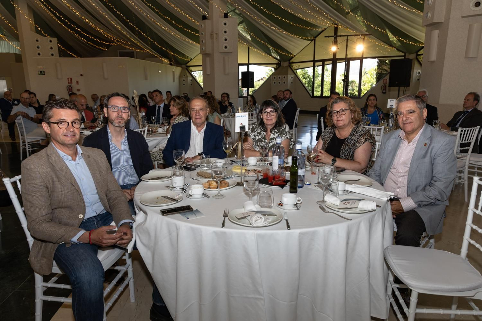 La sociedad jiennnese ha acompañado al Grupo Joly en su desayuno con la consejera.