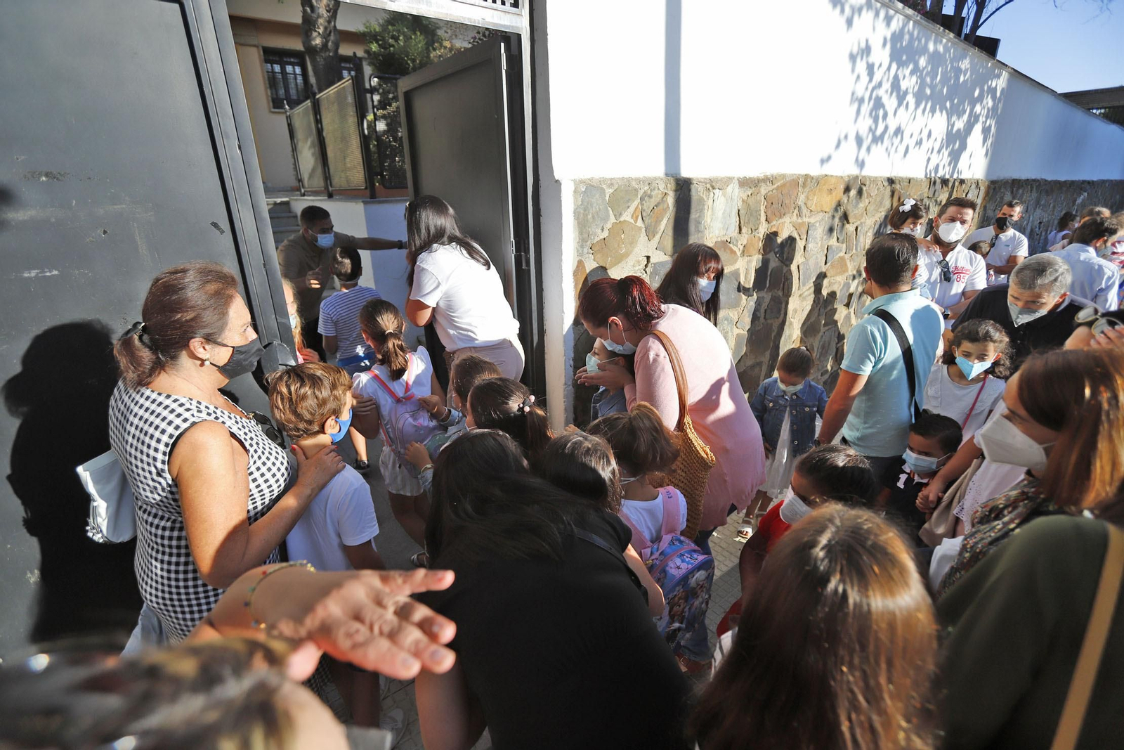 Imágenes de la vuelta al cole en las aulas de Huelva