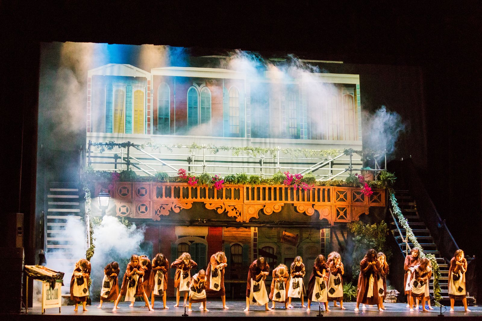 Imágenes del espectáculo Let's jazz, de la Escuela de Danza Fredes Insa, en el Teatro Villamarta