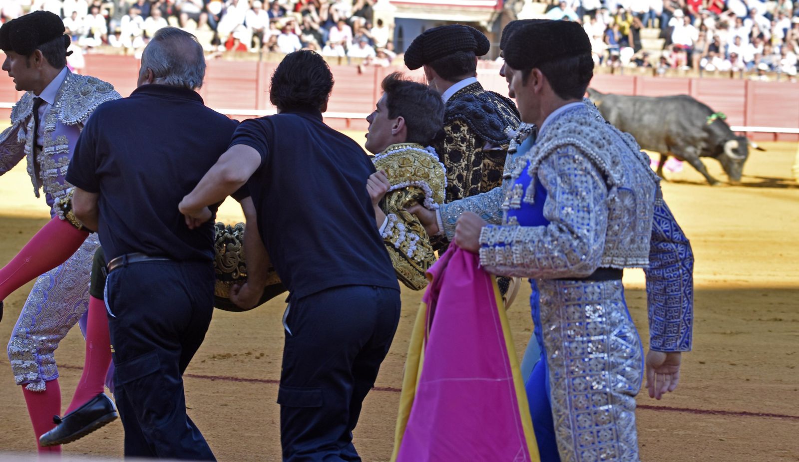 La 14ª de abono en la Real Maestranza de Sevilla, en imágenes