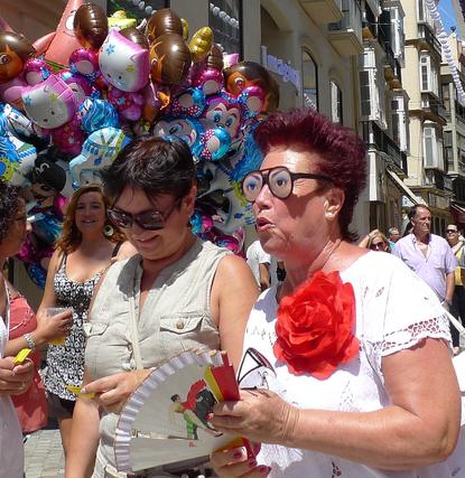 Jolgorio en el Centro y tradición en el Real

Foto: Sergio Camacho-Javier Albiñana