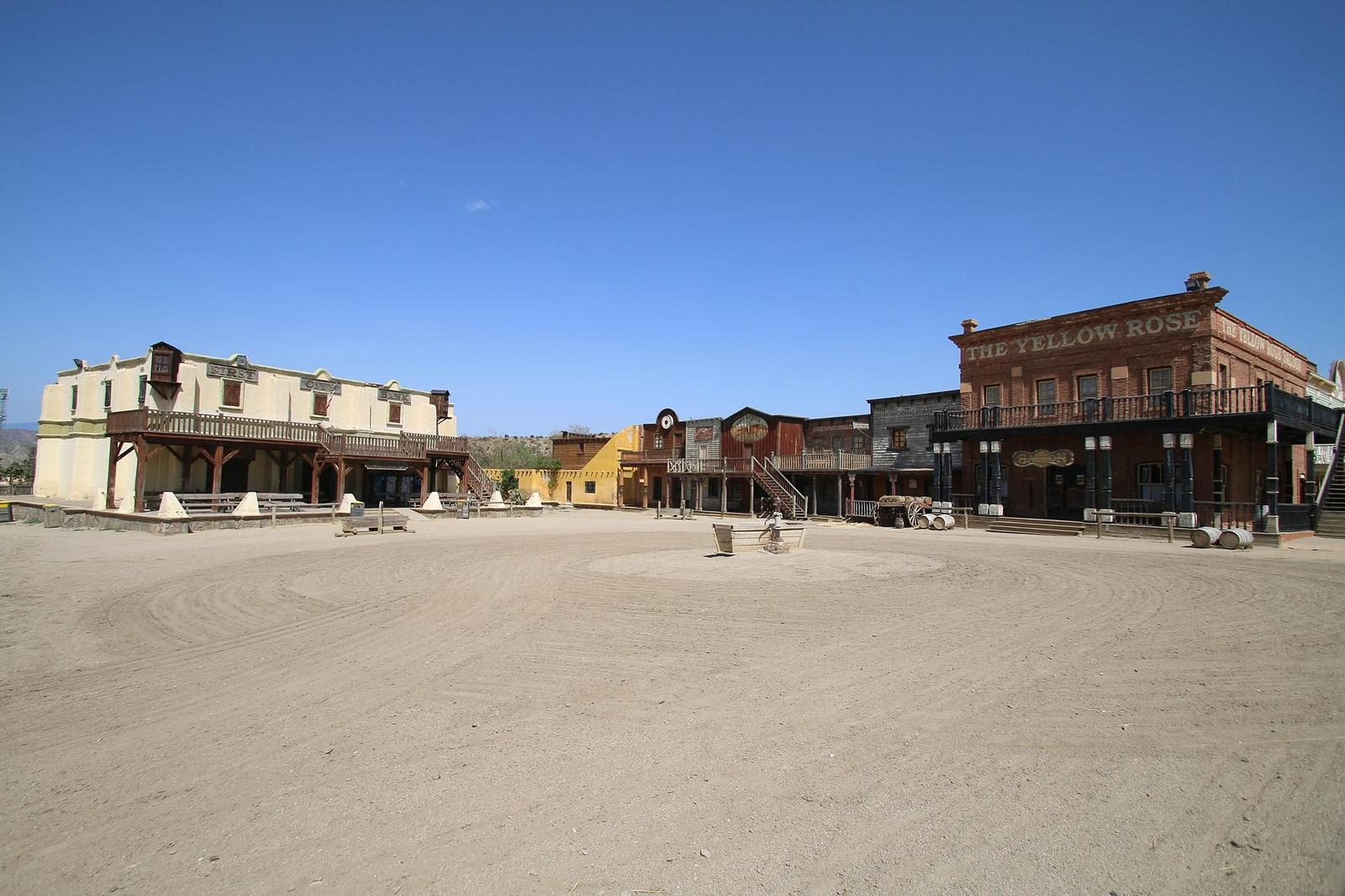 Fotogalería del Oasys Mini Hollywood sin actividad durante el coronavirus