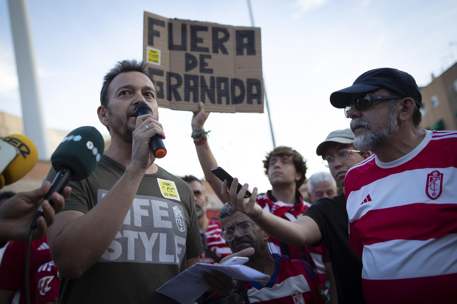 Las mejores imágenes de la manifestación en el Nuevo Los Cármenes