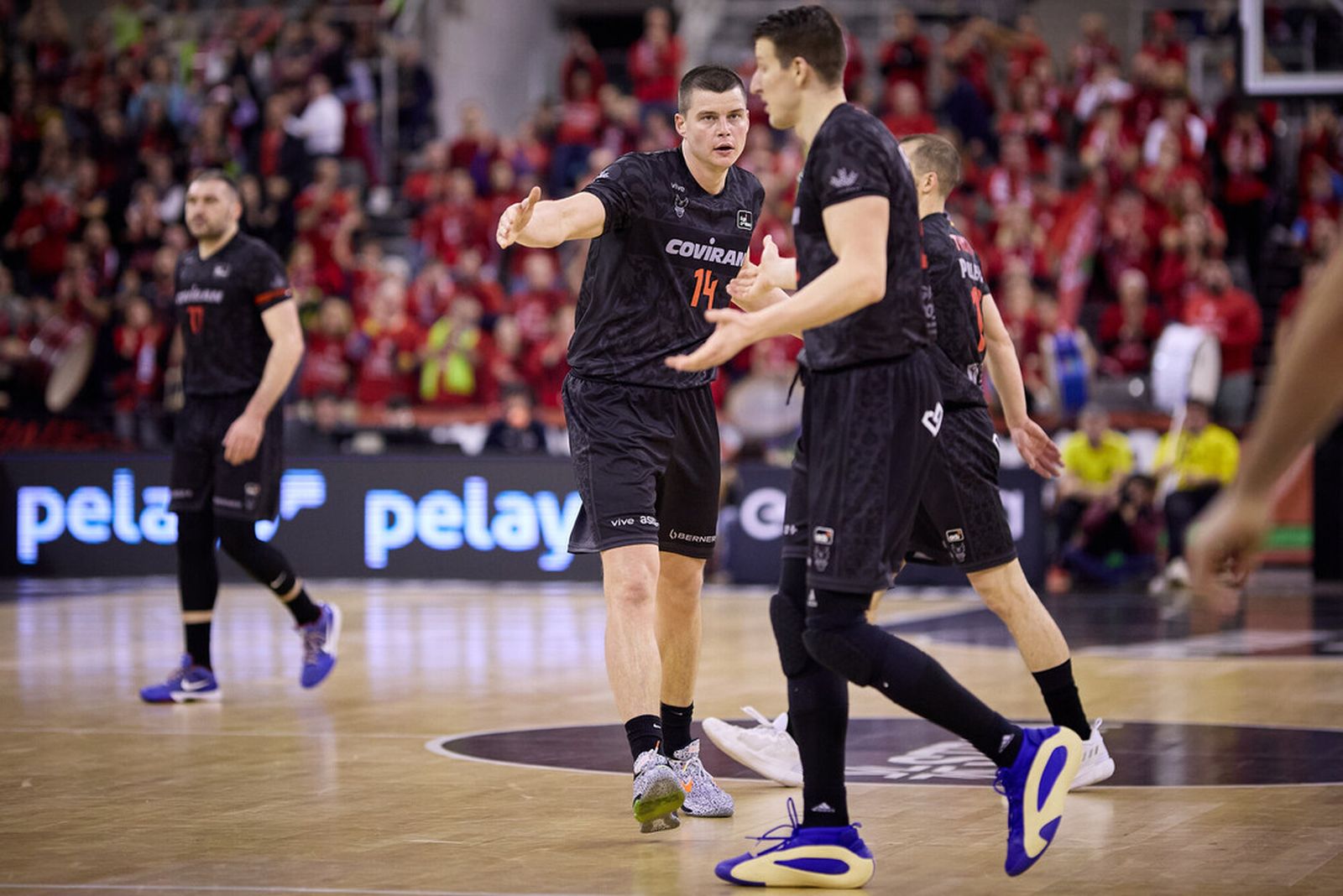 Jugadores del Covirán.