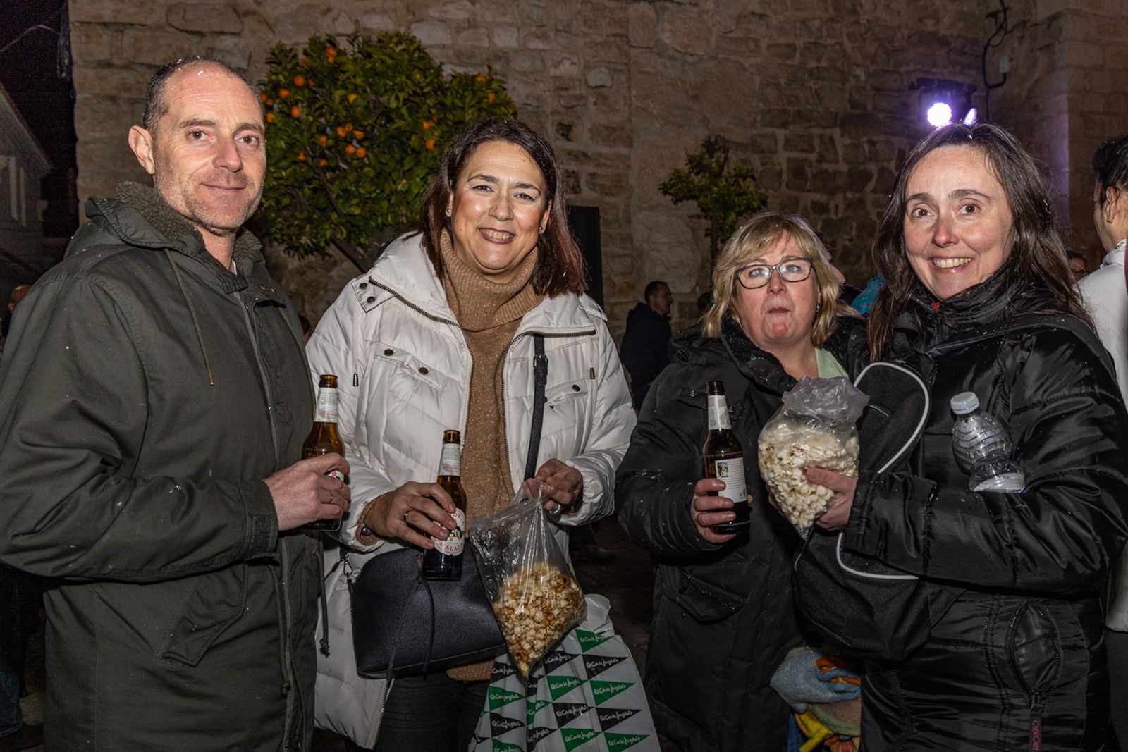 Encendido en Jaén de la lumbre oficial de San Antón 2026 y bendición de los animales
