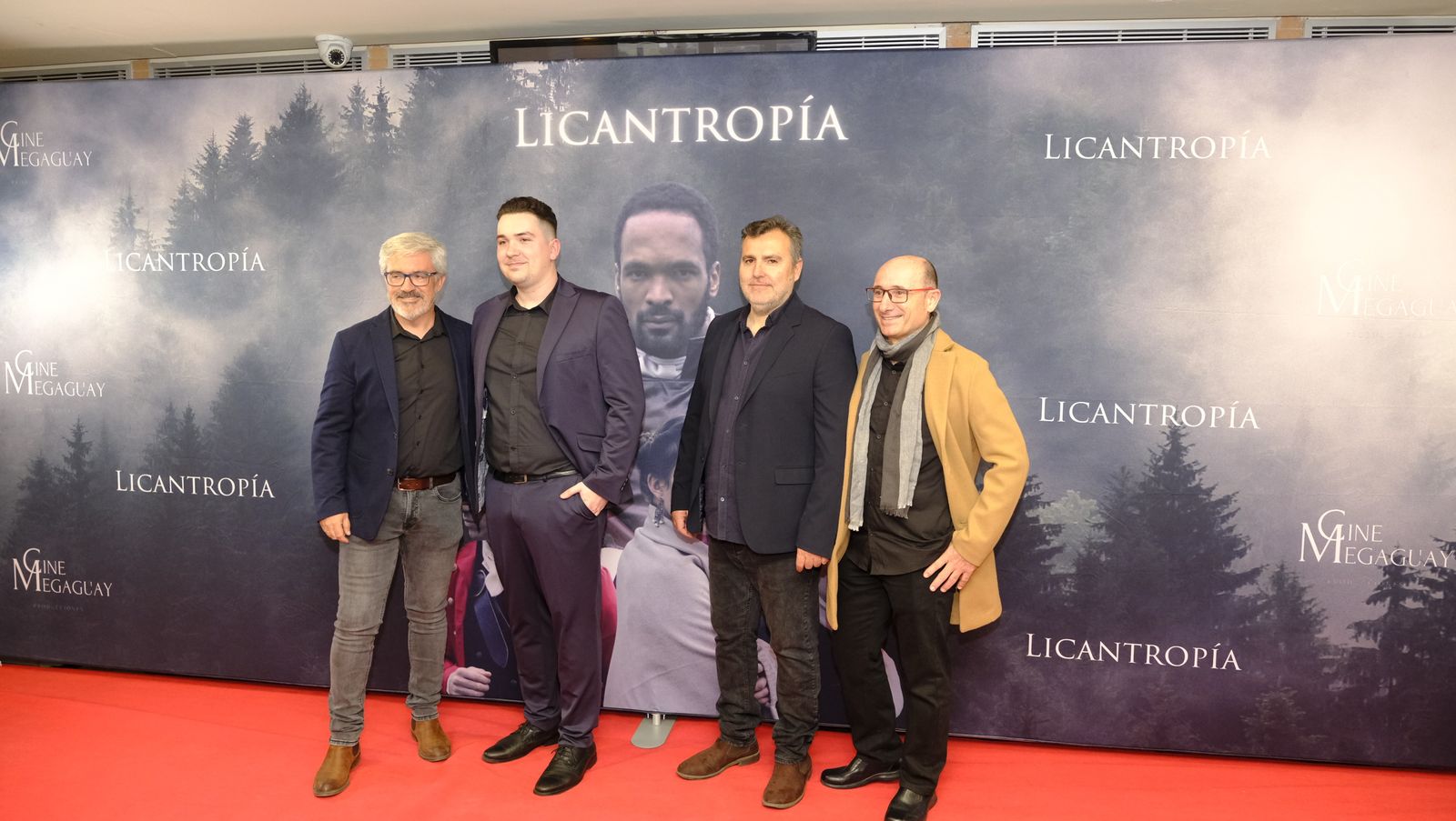 Imágenes del estreno en Almería de la película Licantropía