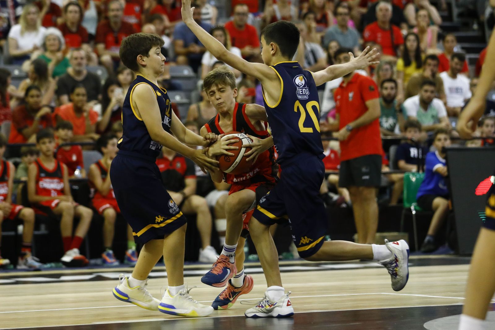 Encuéntrate en el partido de minibasket del Fundación CB Granada