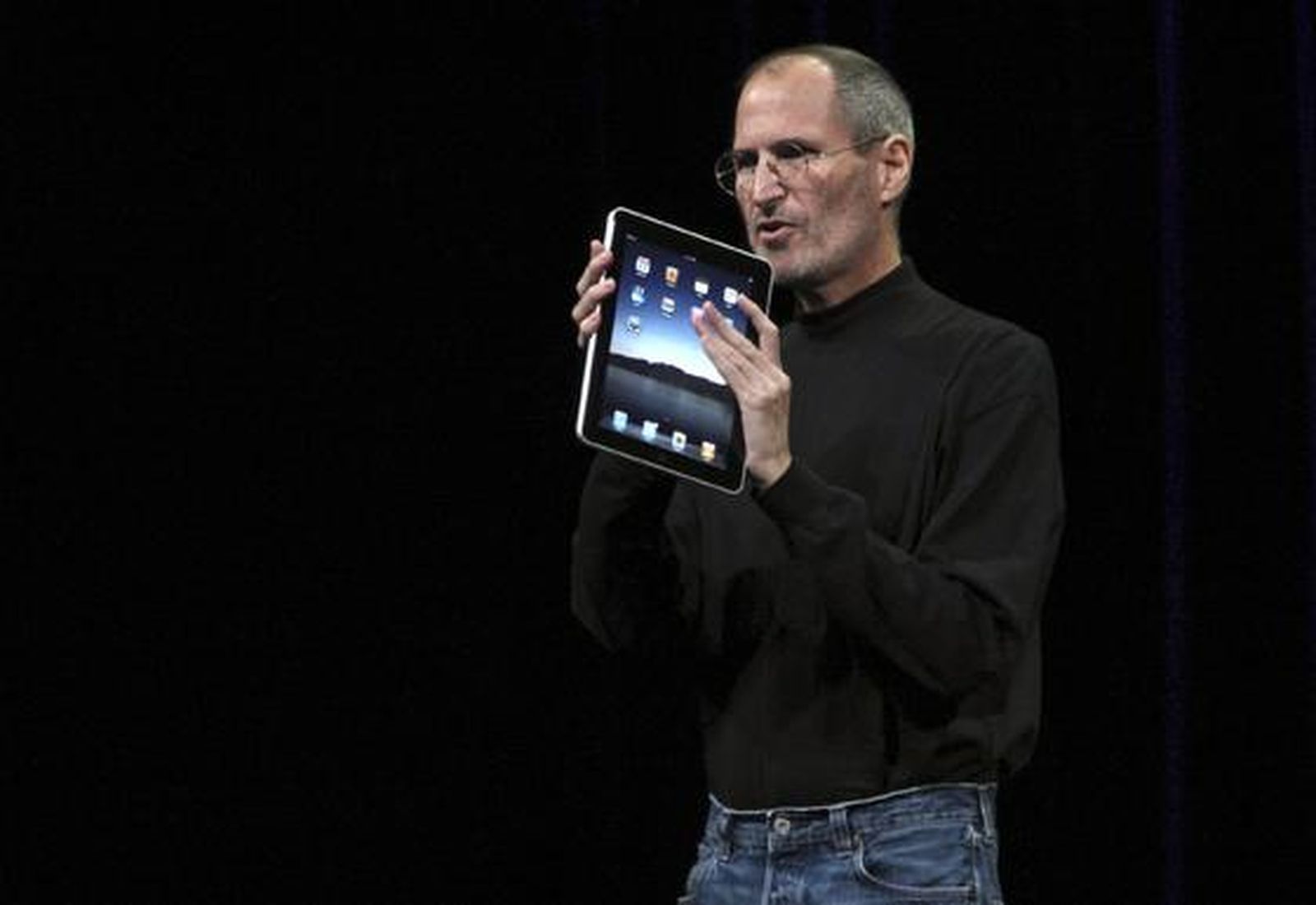 Apple presenta su 'ordenador tableta' iPad en San Francisco. / Reuters · AFP Photo