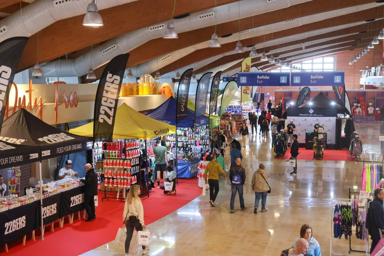 La Feria del corredor del Maratón de Málaga 2025, en imágenes