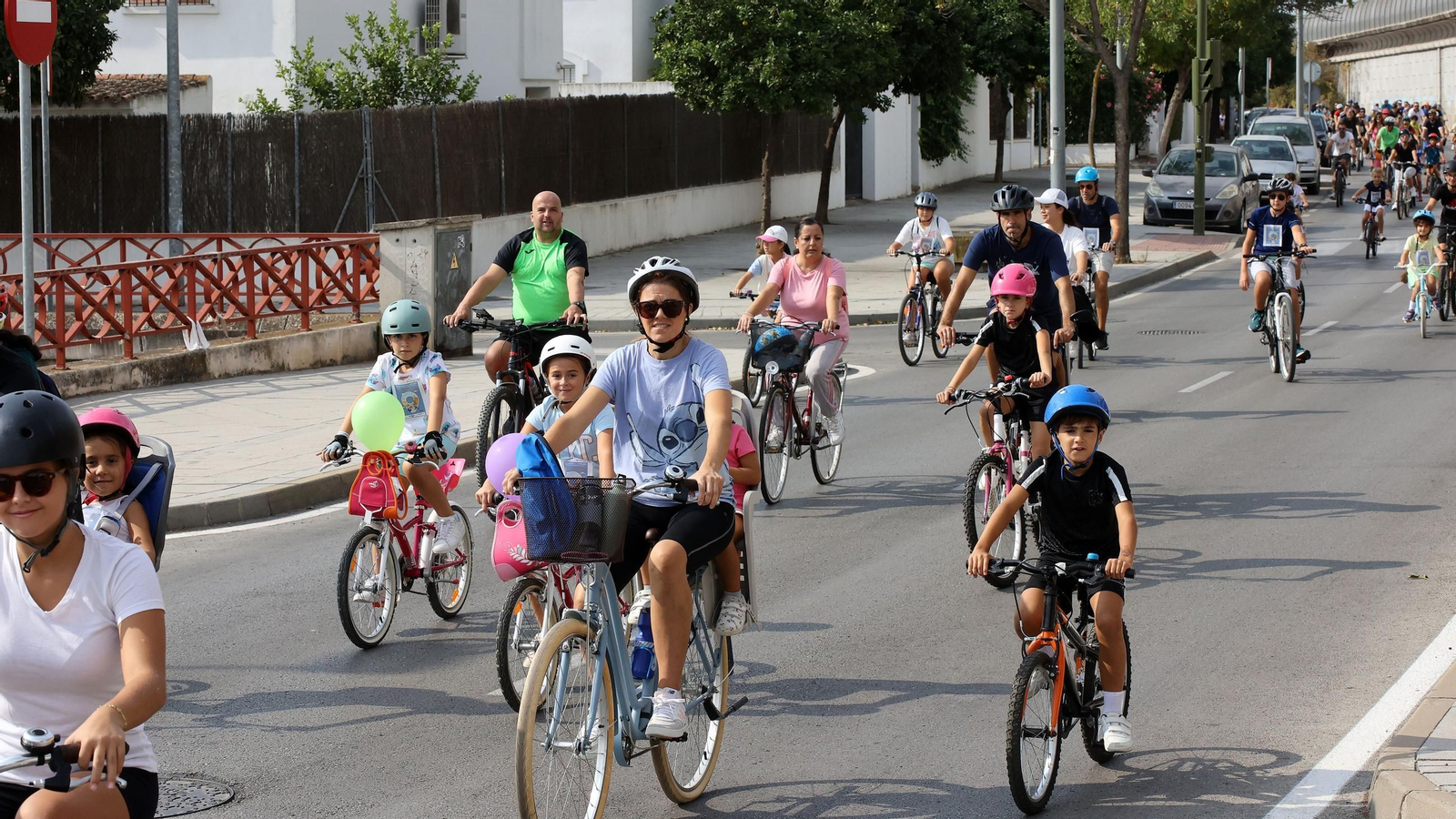 Búscate en el Día de la Bici Amistad por Jerez