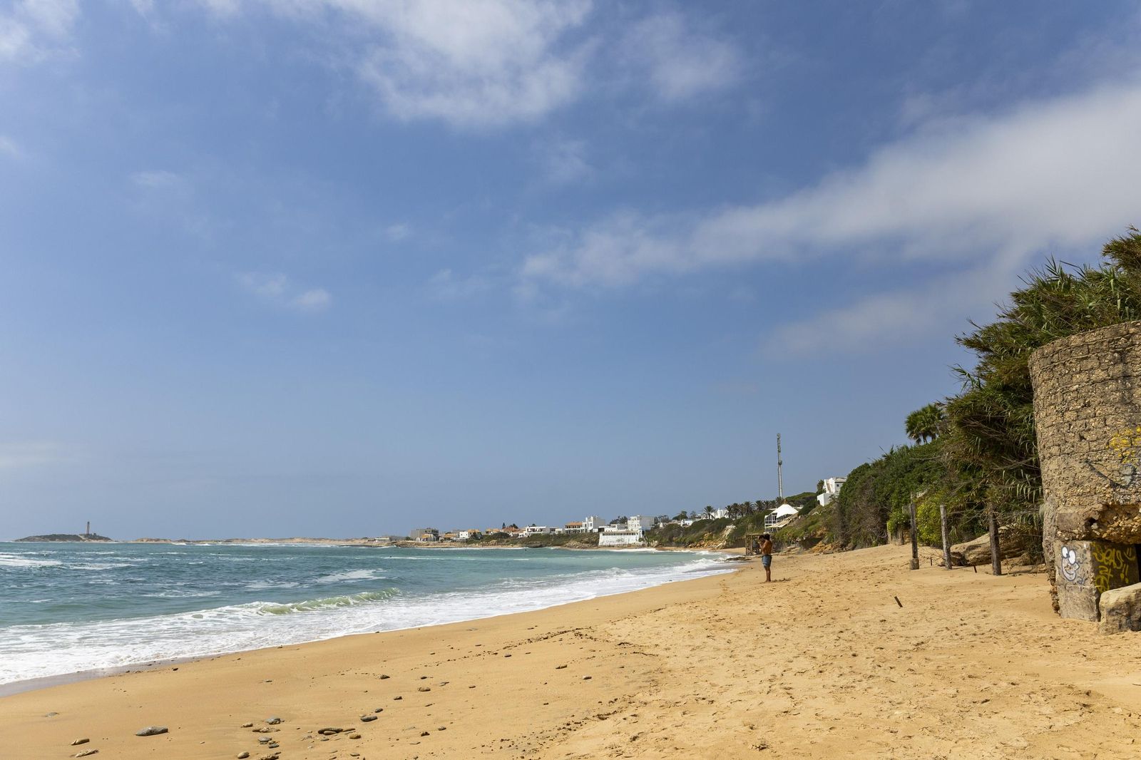 Las imágenes de la playa de los Caños tras el fuerte oleaje