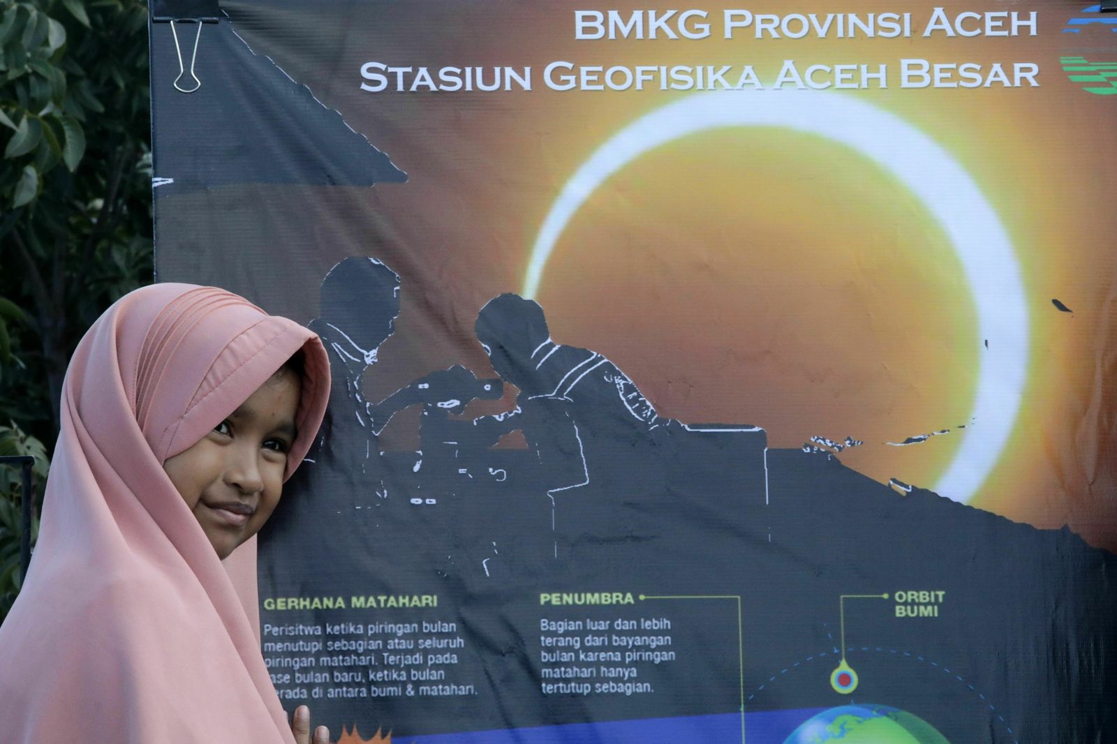 Las imágenes del último eclipse solar de la década