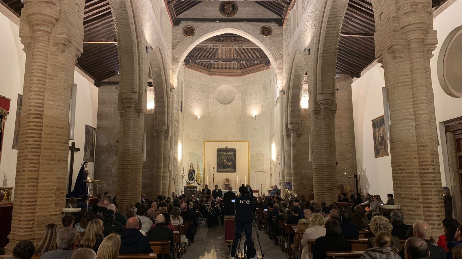 La iglesia de San Juan de los Reyes durante el concierto de la banda del maestro Elvira