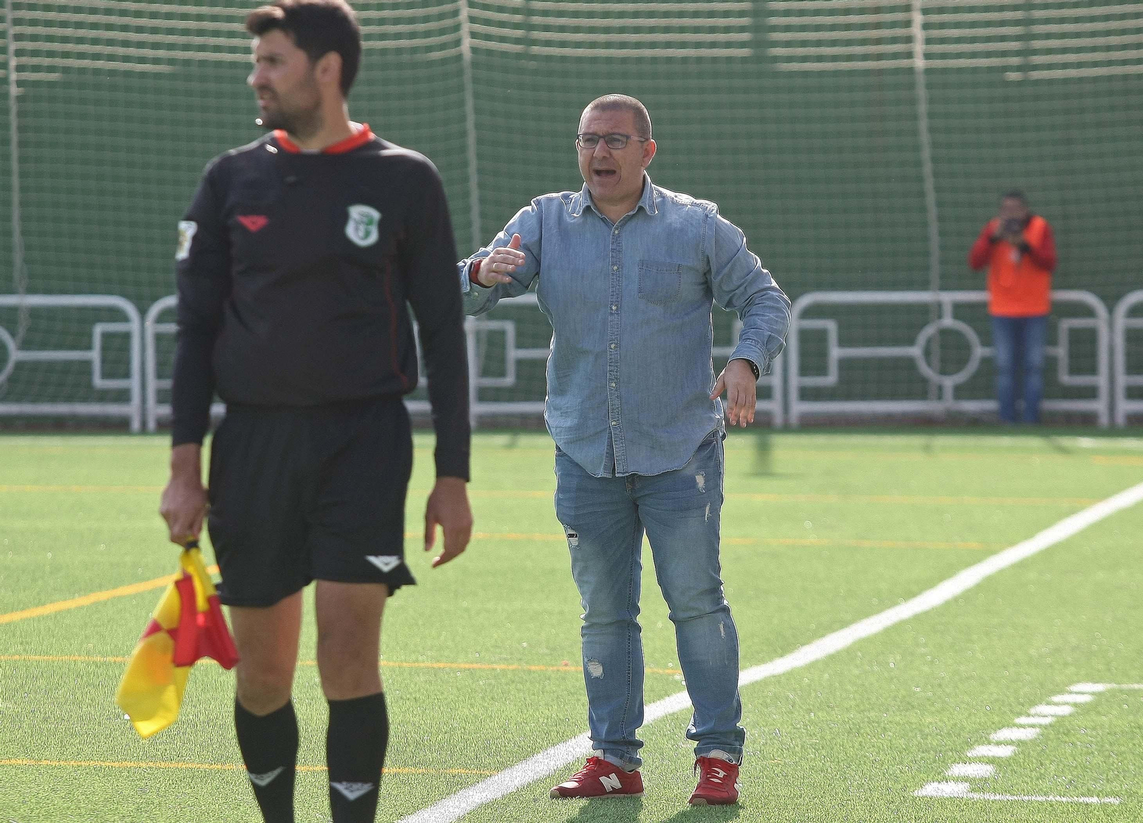 David Guti,  durante su etapa como técnico del San Roque.