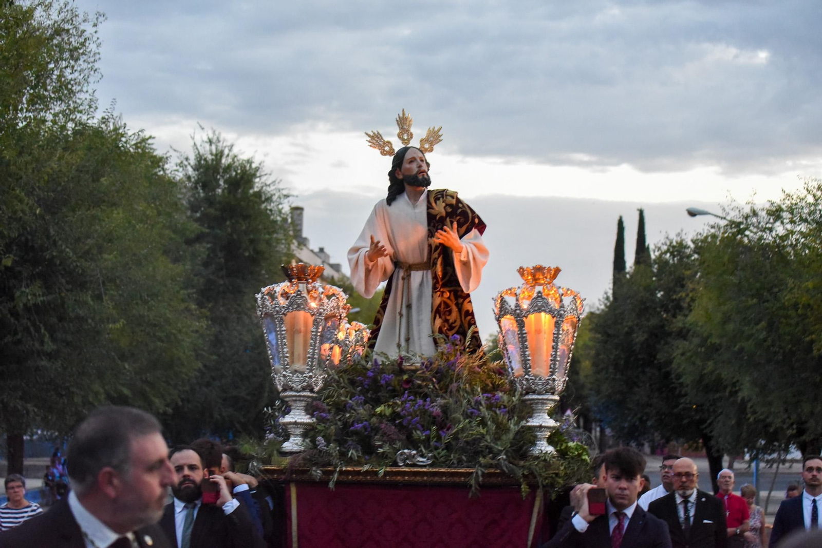 Las mejores imágenes del vía crucis misionero del Huerto en el Distrito Sur de Córdoba