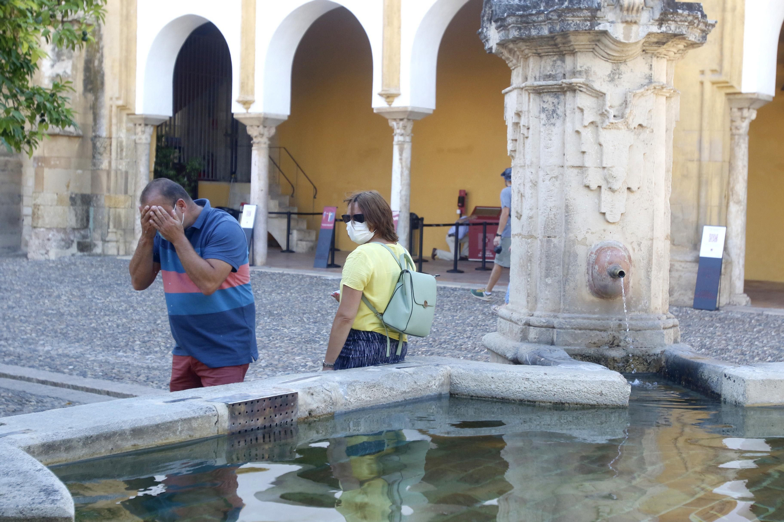Fotografías de un lunes desafiando el calor en Córdoba