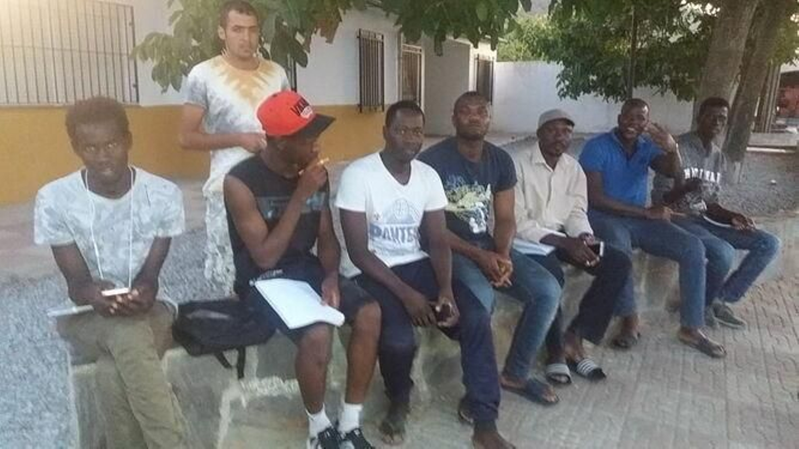 El alcalde de Ventas de Zafarraya dice que la escuela de adultos está cerrada por obras