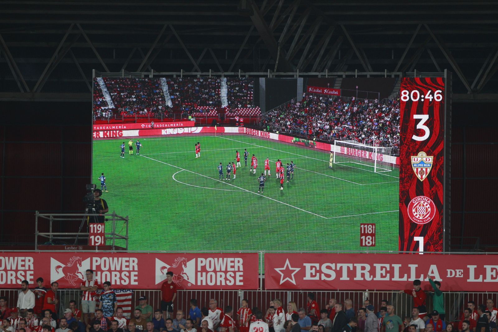 Imágenes del partido de fútbol U.D. Almería-Girona F.C.