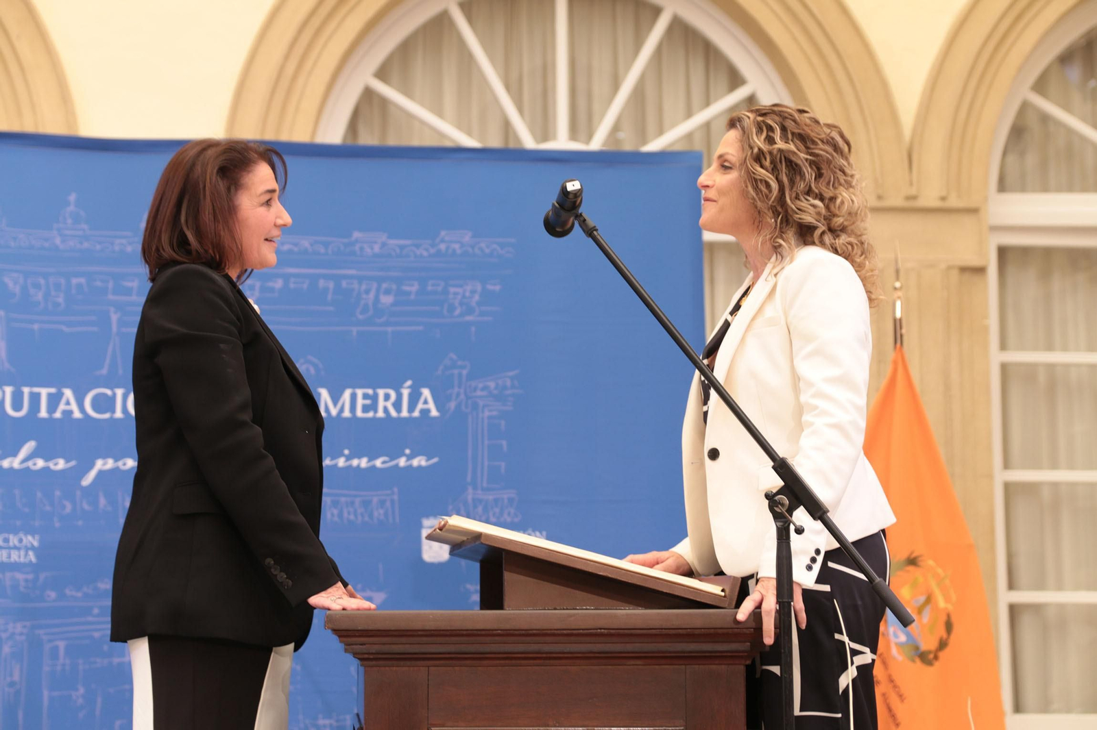 Toma de posesión de la nueva junta de gobierno del Colegio de Economistas