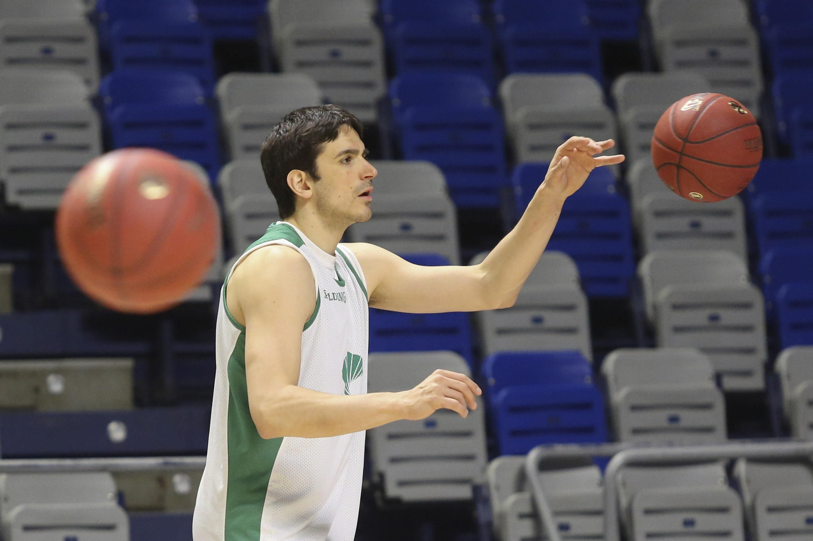 Carlos Suárez, en un entrenamiento de esta temporada.