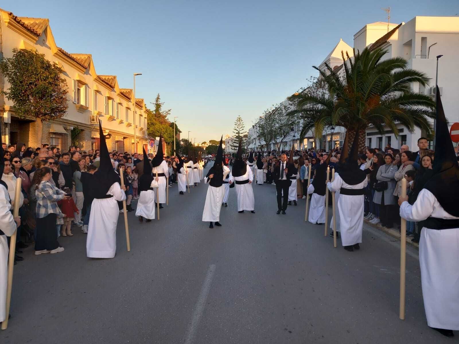 Las imágenes del Viernes Santo de 2023 en Chiclana.