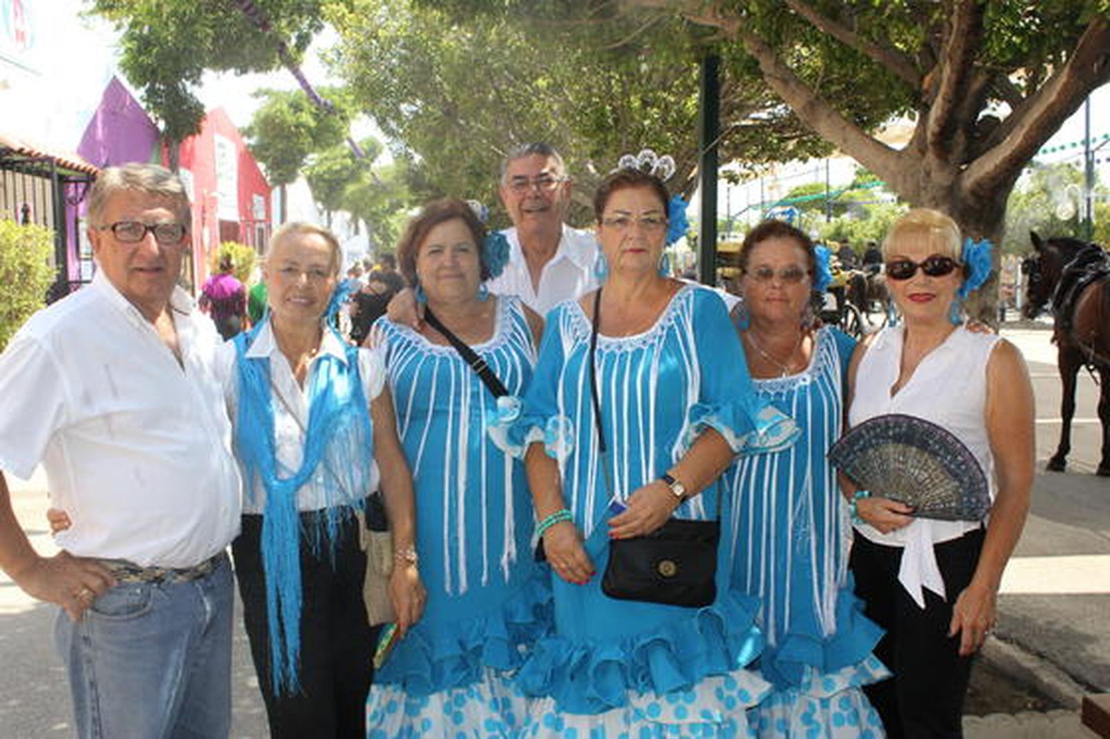 Hora de barrer la fiesta 

Foto: Lorena Avilés