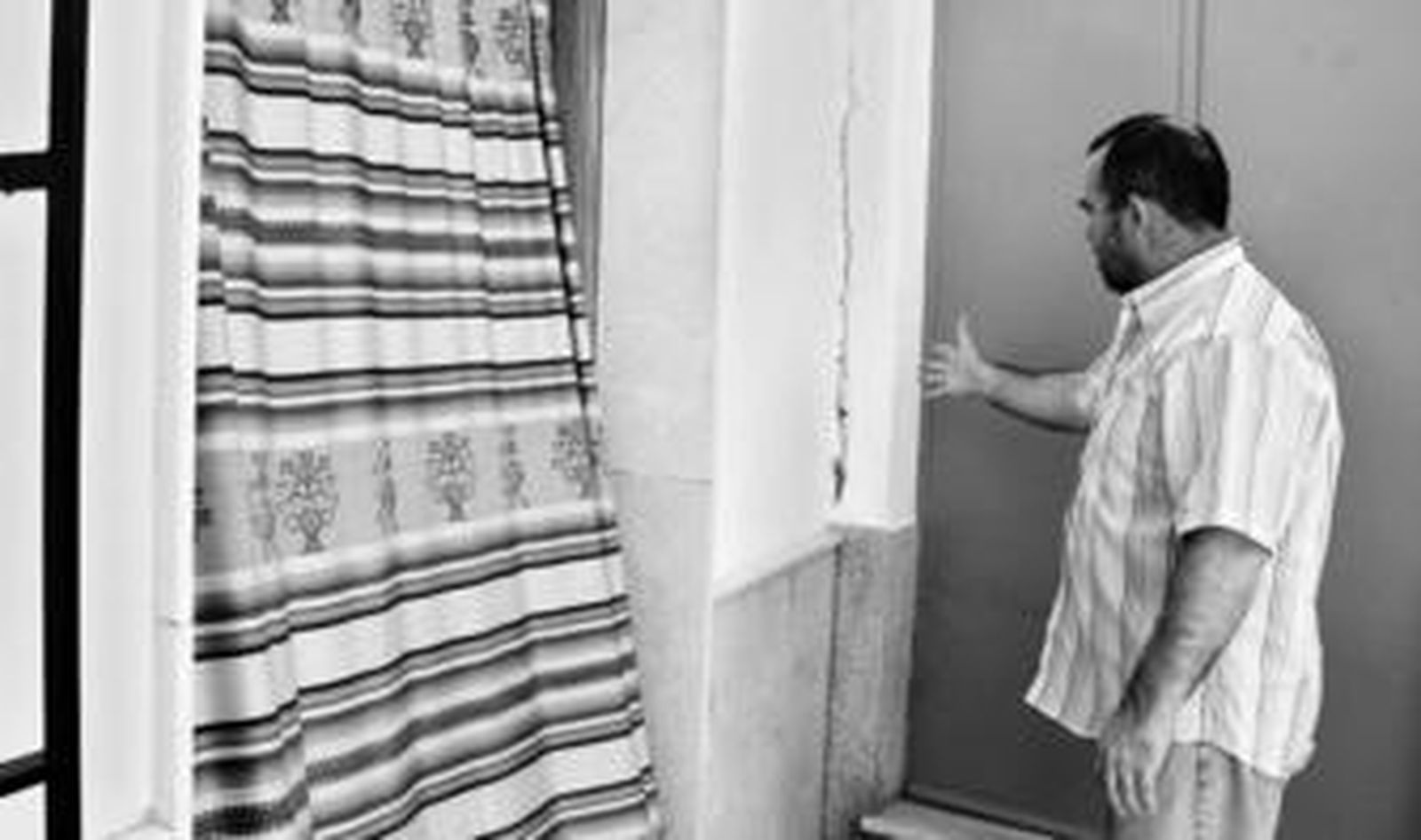 Las grietas provocadas por una obra obligan a desalojar dos casas en Baena