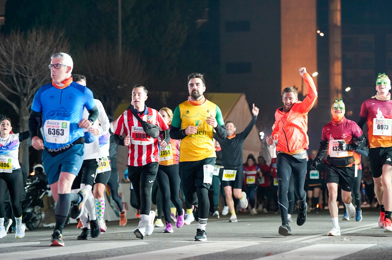 En imágenes: búscate en tu llegada a meta de la Carrera de San Antón 2026 (16)