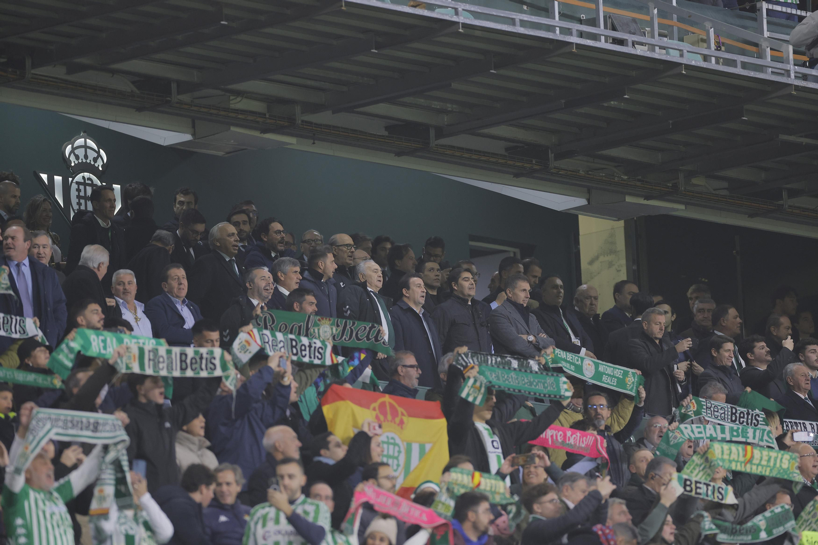 Búscate en las fotos del Betis-Girona