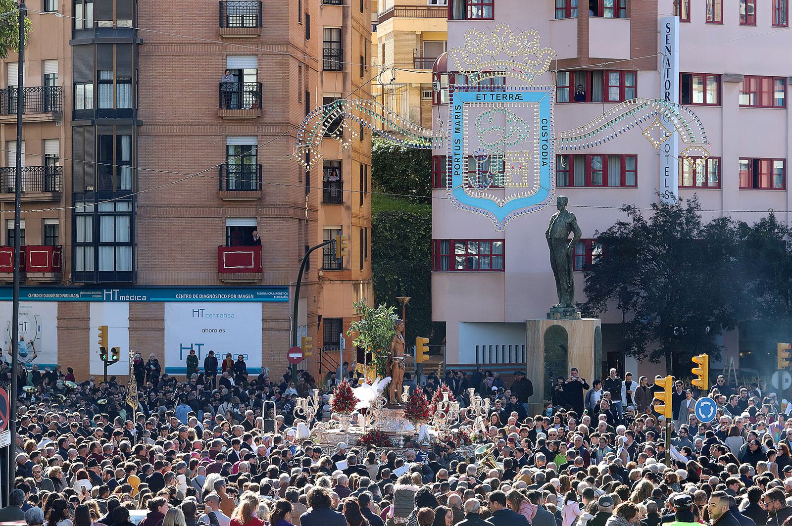 Imágenes de la procesión de San Sebastián en Huelva