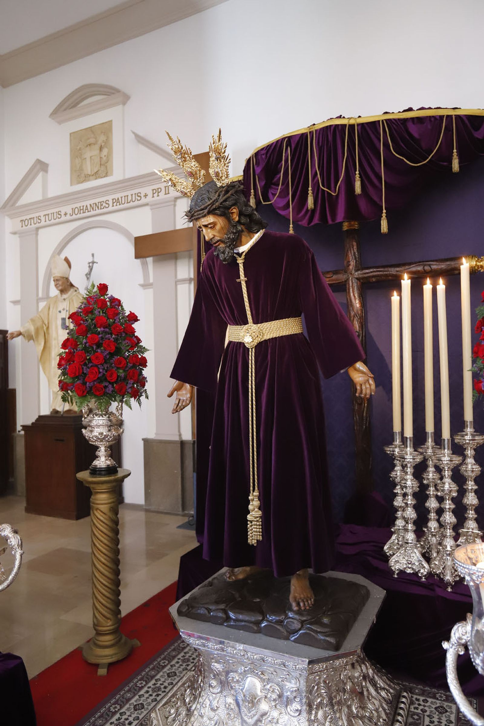 Imágenes de las veneraciones a los Cautivos de Huelva