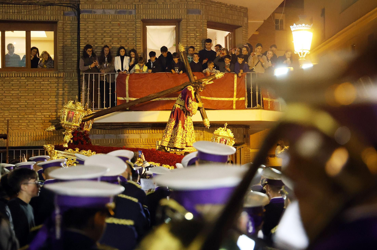Las mejores imágenes del Martes Santo en Huelva: Hermandad de Pasión
