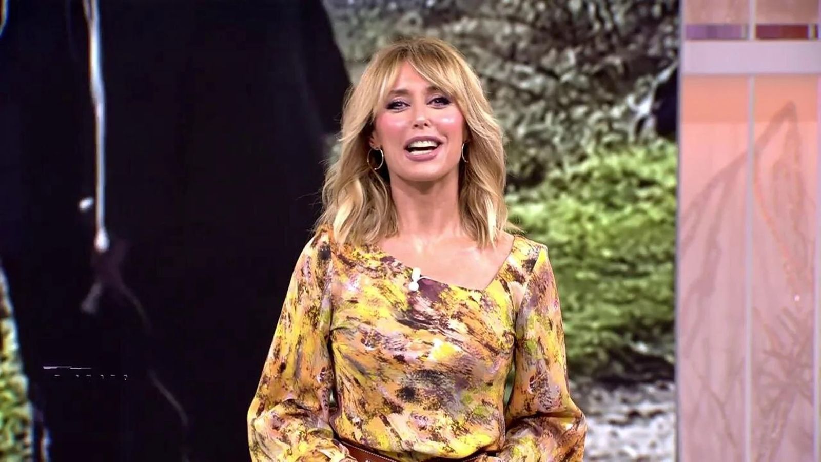 Emma García ha recordado en el programa 'Fiesta' cómo fue su entrevista a Julio Iglesias hace más de 20 años.