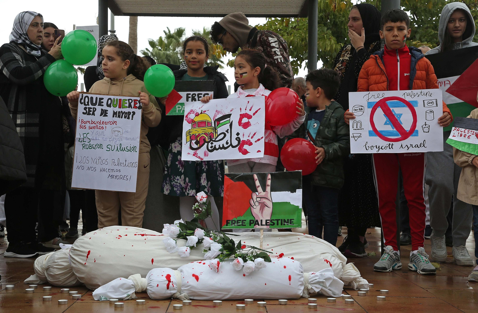 Fotos de la concentración por Palestina en Algeciras