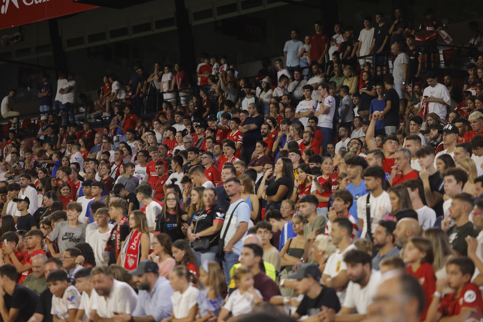 Búscate en la presentación de Sergio Ramos