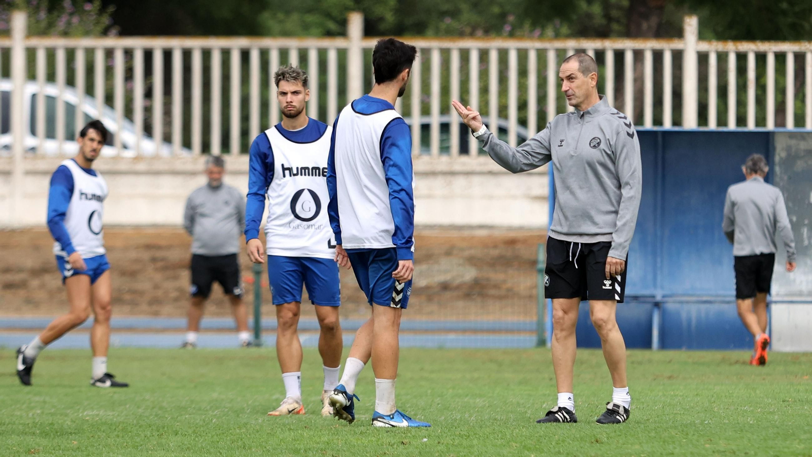 Primer entrenamiento del nuevo entrenador en el Xerez DFC