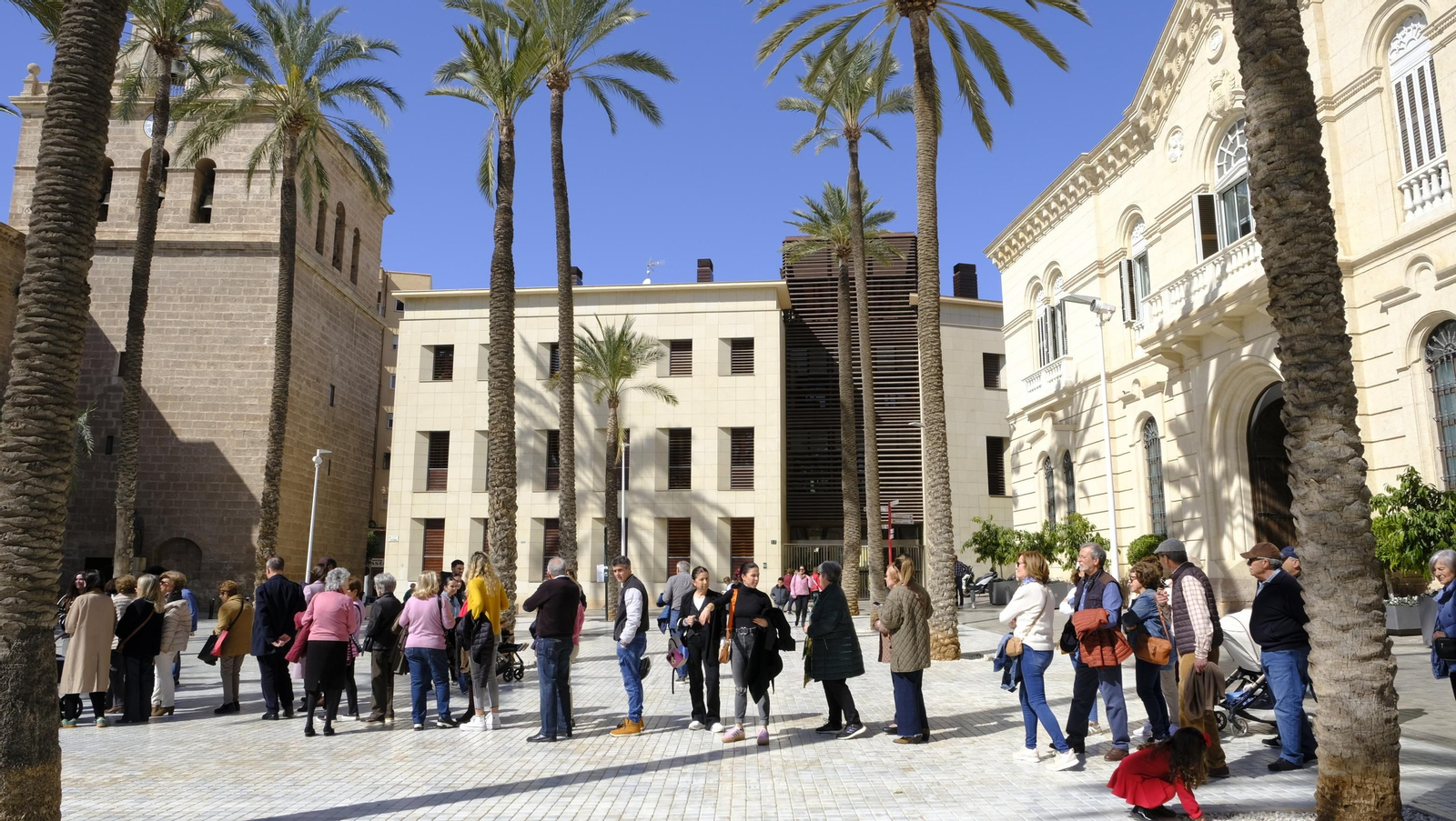 Imágenes del Besapiés de Jesús Cautivo de Medinaceli, en la Catedral de Almería