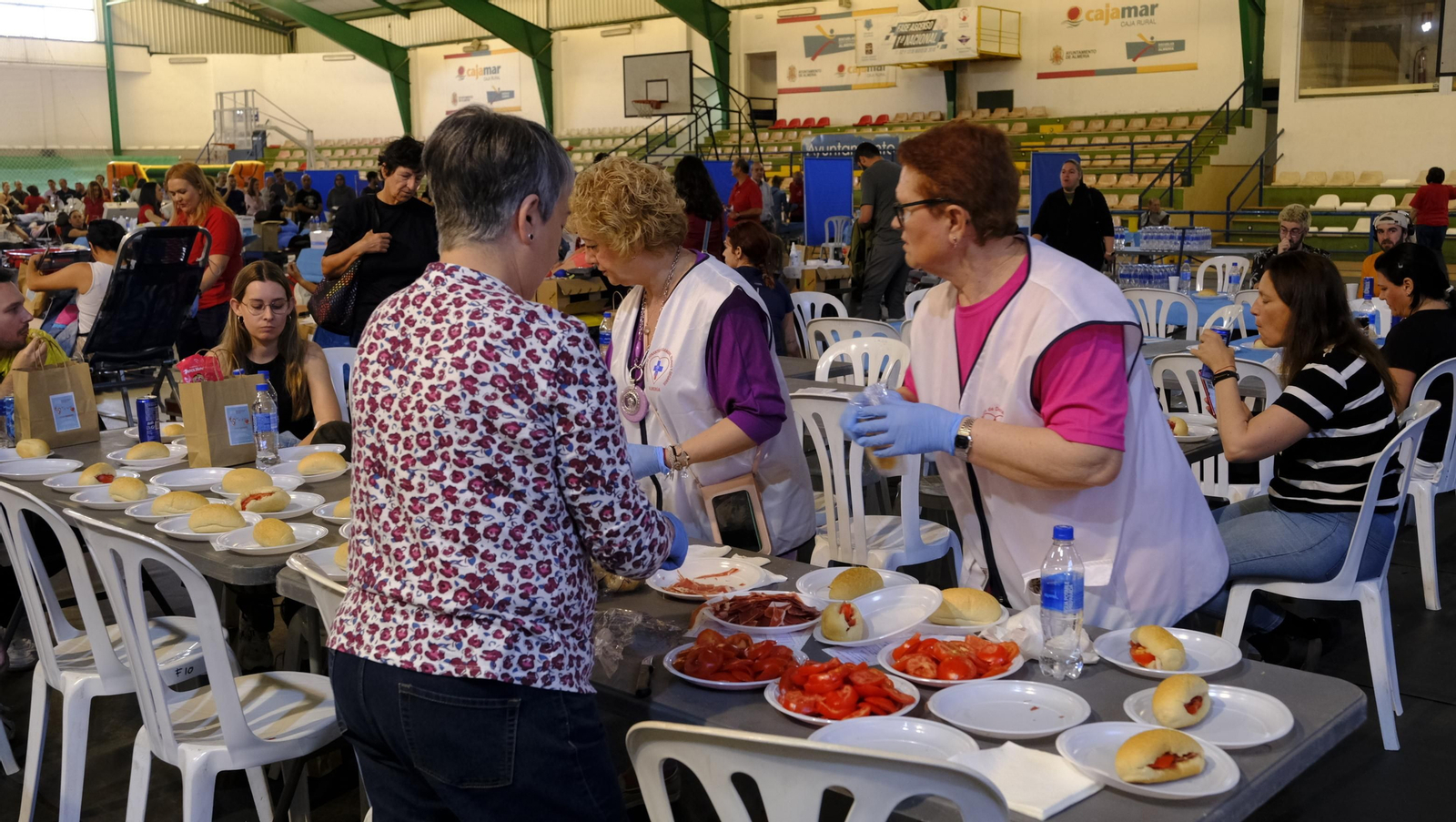 Imágenes de la donación colectiva de sangre y plasma en el Pabellón Rafael Florido
