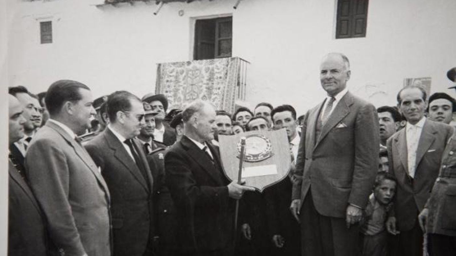 Visita del embajador americano a Jérez del Marquesado