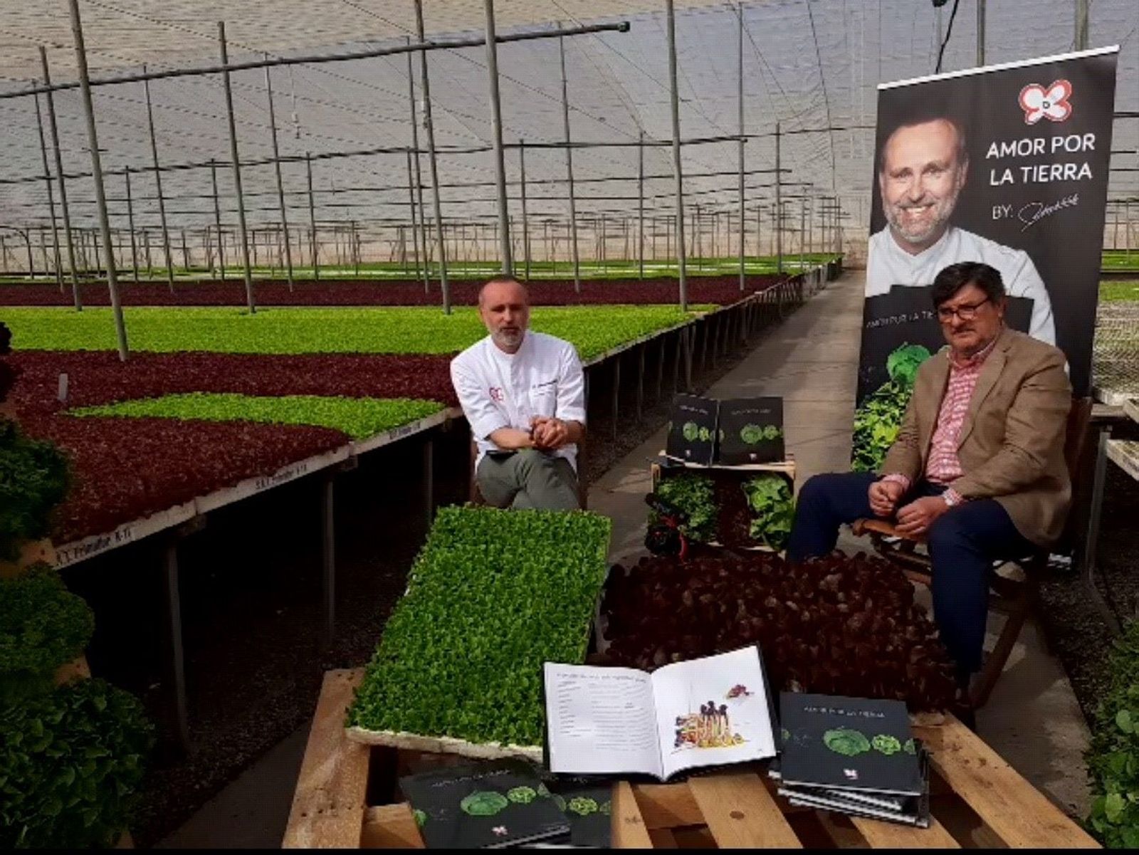 Rodrigo de la Calle y Cecilio Peregrín en la presentación de 'Amor por la tierra'