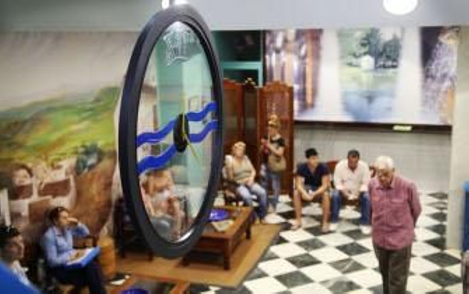 Aqualia cambia su teléfono de atención al cliente por un número 900