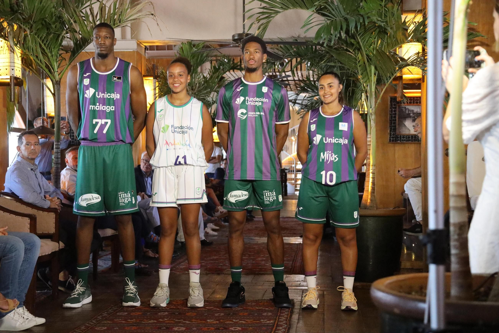 La presentación de las nuevas equipaciones del Unicaja, en fotos