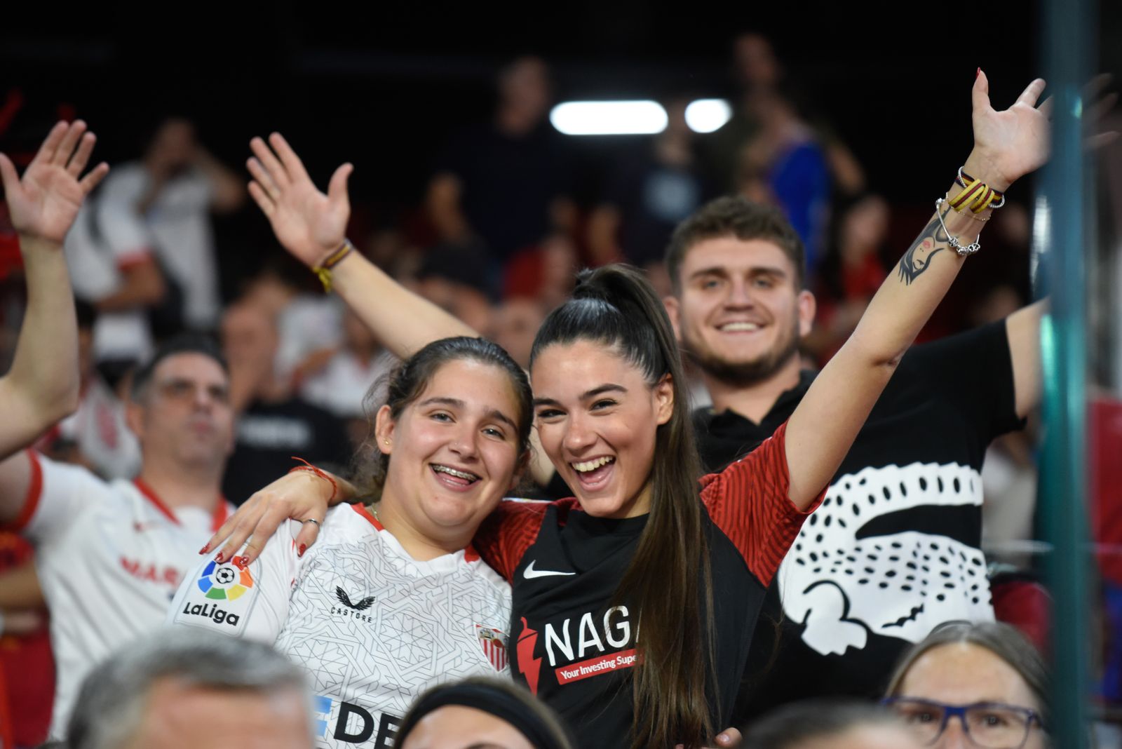 Búscate en la celebración del Sevilla, en el Sánchez-Pizjuán