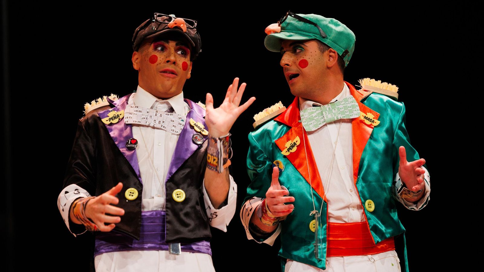 Búscate entre las mejores imágenes de la final del COAC 2025 del Carnaval de Cádiz