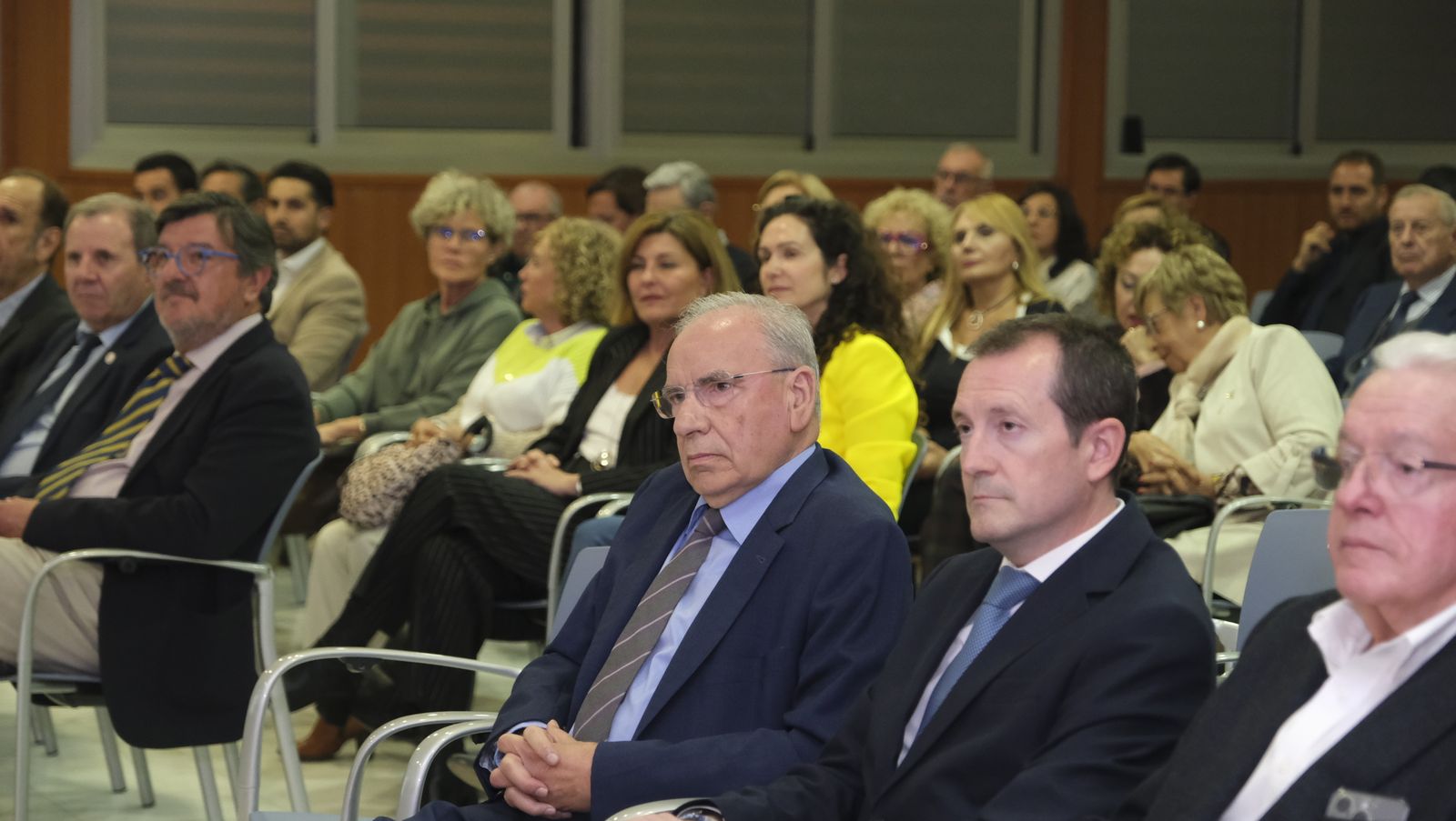 Imágenes de la conferencia de Alfonso Guerra en el Foro Empresarial de Asempal, en Almería